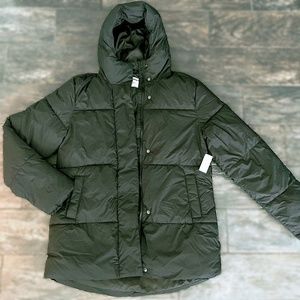 Old Navy Water Resistant Hooded Puffer Jacket